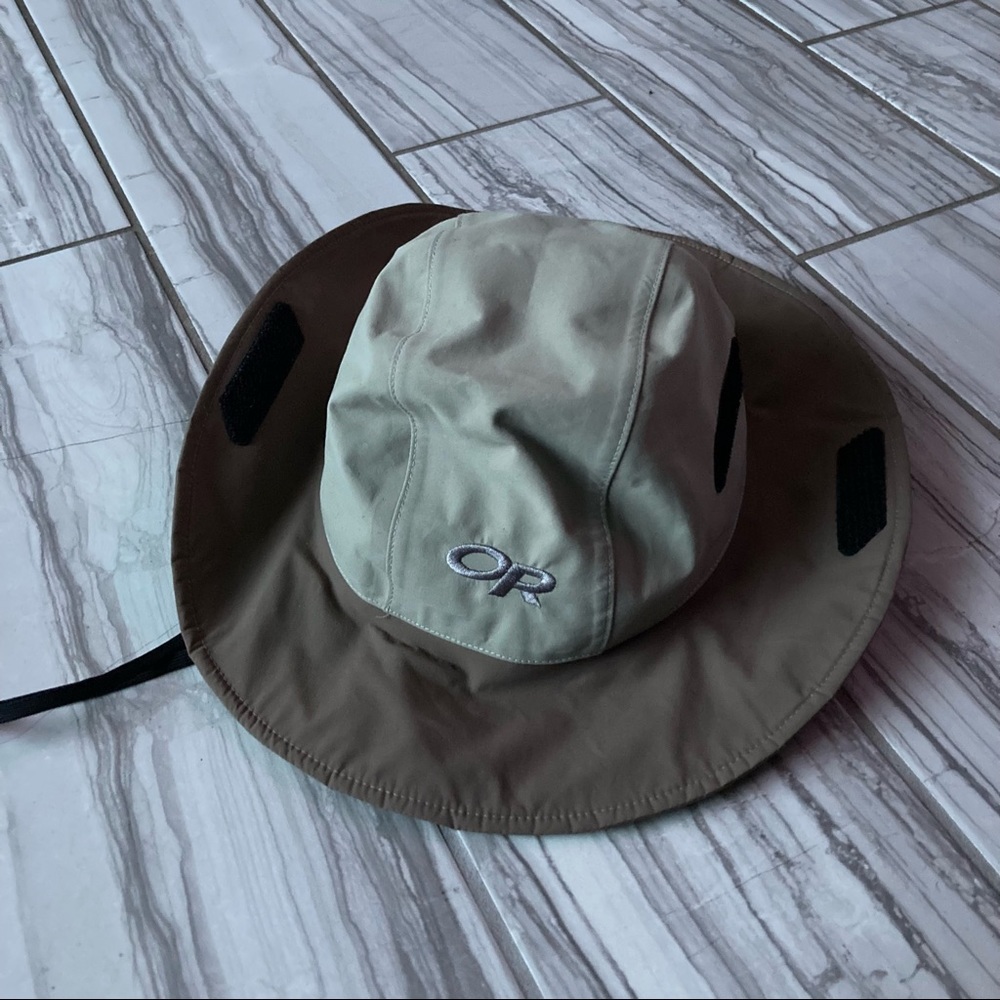 Outdoor Research Gore-Tex hat. EUC